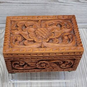 Hand‎ Carved Wood Jewelry Trinket Box Floral Scrollwork Pink Velvet Lined Vtg